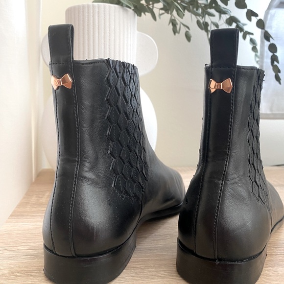 Ted Baker Women’s Leather Chelsea Boots - Picture 3 of 7